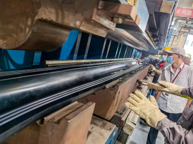 深中通道通車(chē)，“新材制造”再次裝配國(guó)家重大工程